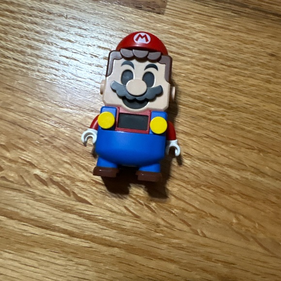 Super Mario Lego Set - Picture 2 of 5